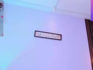  angelaa-white chat room
