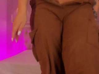 Anniemartinezz