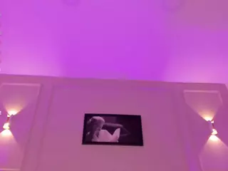 Anniemartinezz's Live Sex Cam Show