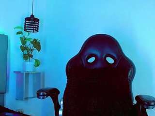 hannilest, male webcam model,  years old, on live webcam