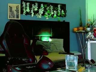 hannilest live webcam show