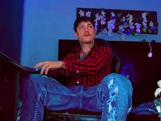 Hannilest's cam show statistics and live stream