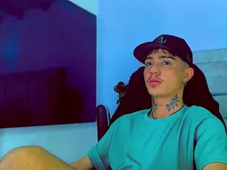 hannilest's Live Sex Cam Show