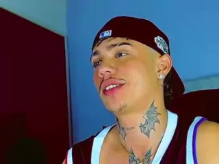 hannilest's Live Sex Cam Show