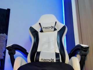 obysenxual Live Webcam on CamSoda