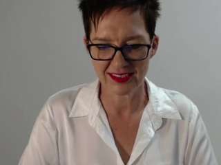 sofievelvet Live Webcam on CamSoda