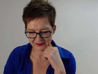 sofievelvet Live Webcam on CamSoda