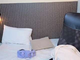 le modèle aabbylee est en webcam porno dans un show sur le site camsoda, il possède les tags suivants: anal,ass,young adult,thick,teen 18,tattoos,strip,squirter,smoking,pussy,orgasm,nature,handjob,gray eyes,fingers,drinking,double penetration,dirty talk,dildo or vibrator,deepthroat