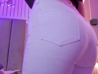 chloe-watsonxx Live Webcam on CamSoda