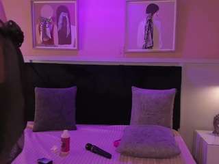 chloe-watsonxx live cam profile