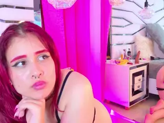 EmilyPink1's Live Sex Cam Show