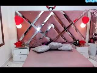 georgie-latino's CamSoda show and profile