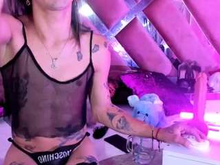 georgie-latino Live Webcam on CamSoda