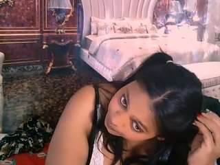 indianyummy Live Webcam on CamSoda