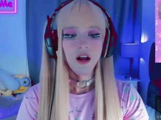 mystic-kitty Live Webcam on CamSoda