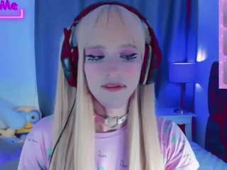 mystic-kitty Live Webcam on CamSoda