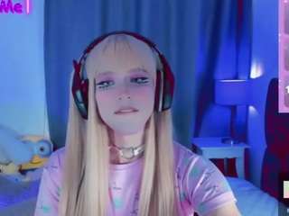mystic-kitty Live Webcam on CamSoda