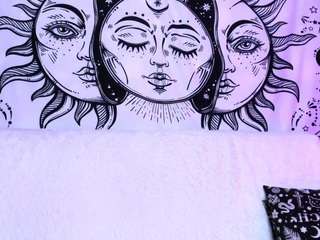 Gorgeous-Luna