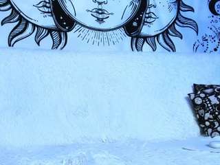 gorgeous-luna