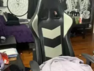 Missy13's Live Sex Cam Show