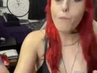 Missy13's Live Sex Cam Show