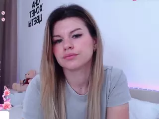 Asti757's Live Sex Cam Show