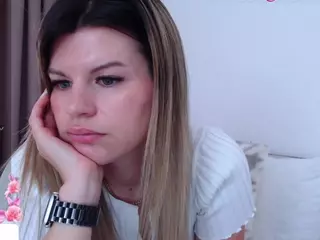 Asti757's Live Sex Cam Show