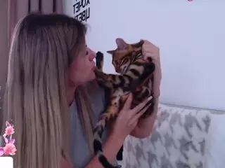 Asti757's Live Sex Cam Show