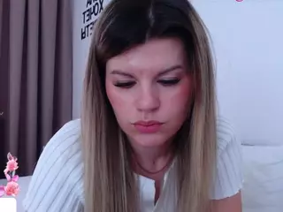 Asti757's Live Sex Cam Show