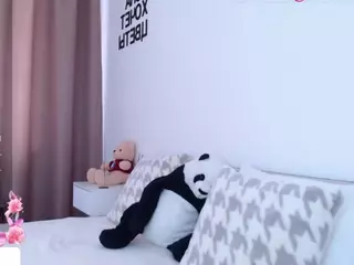 Asti757's Live Sex Cam Show