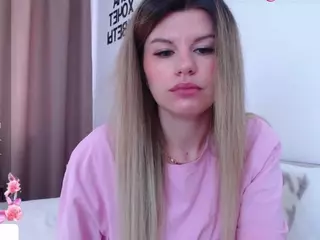 Asti757's Live Sex Cam Show