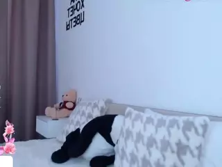 Asti757's Live Sex Cam Show