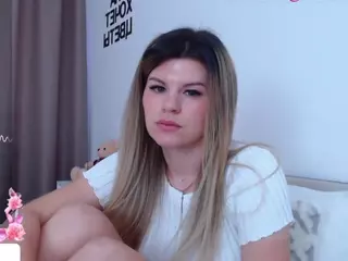 Asti757's Live Sex Cam Show