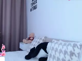 Asti757's Live Sex Cam Show