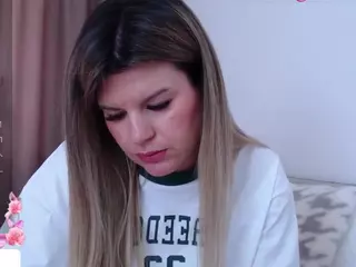 Asti757's Live Sex Cam Show