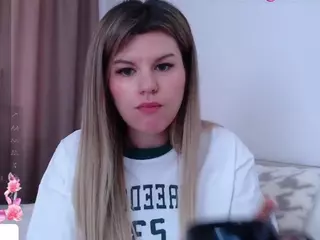 Asti757's Live Sex Cam Show