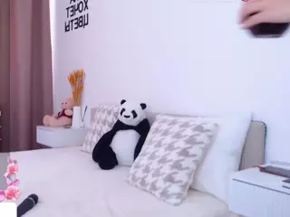 Asti757's Live Sex Cam Show