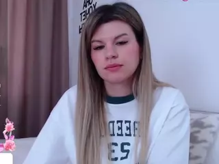 Asti757's Live Sex Cam Show