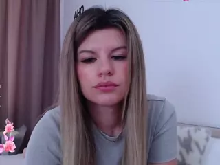 Asti757's Live Sex Cam Show