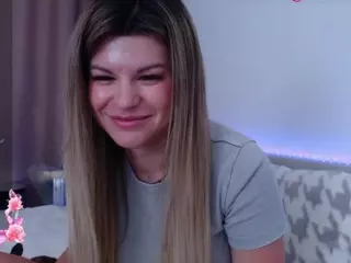 Asti757's Live Sex Cam Show