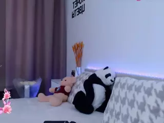 Asti757's Live Sex Cam Show
