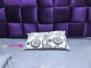 BriannaCastello's Live Sex Cam Show