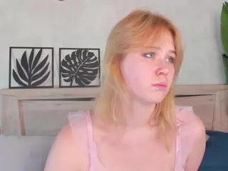 Mia's Live Sex Cam Show