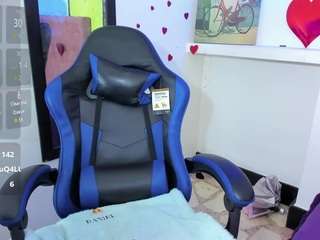 skarlettmilk Tattoo live webcam