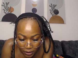 nastybree's CamSoda show and profile