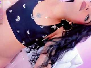 samiqueen01 webcam model