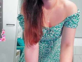 sexkarina1's CamSoda show and profile