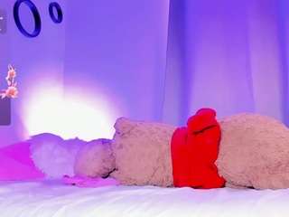 emilie-james webcam model