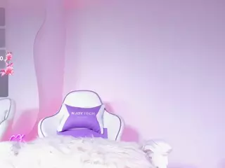 emilie-james's Live Sex Cam Show