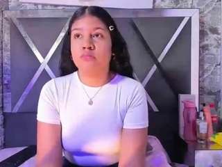 natalieevansx69 live cam profile